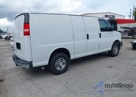 2022 Chevrolet Express G2500 from USA, damaged, VIN 1GCWGAFPXN1284366